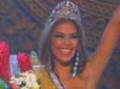 MissUniverse2008crowned
