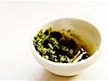 HowToMakeOliveAndParsleySeedPesto