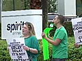 SpiritAirlinesworkerspickettoletcompanyknowtheyarenthappywithproposals