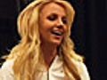 BritneyTakesAMinuteBeforeHerDanceRehearsals